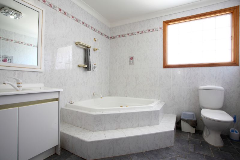 Cost of Bathtub Installation in Massapequa, NY